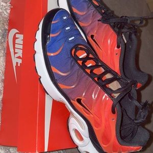 Nike shoes